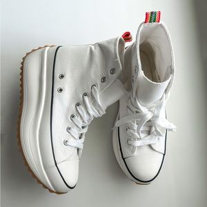 Madden Girl Winnona Sneaker